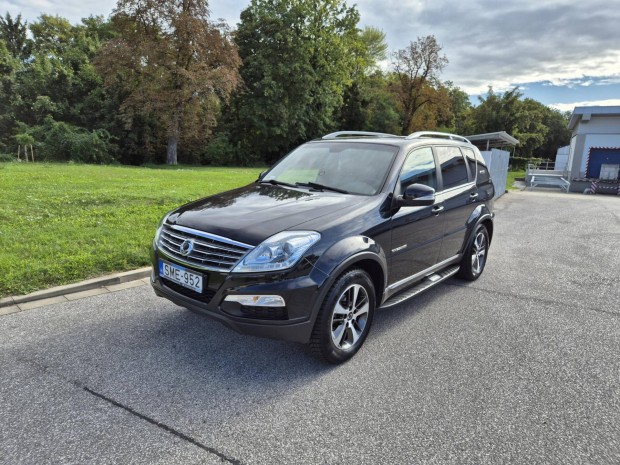 Ssangyong Rexton 2.2 e-Xdi DLX Plus 4WD (Automa...