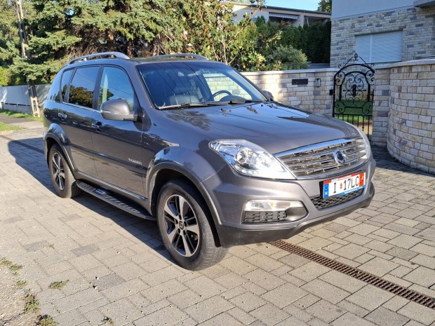 Ssangyong Rexton 2.2 e-Xdi DLX Plus 4WD (Automa...