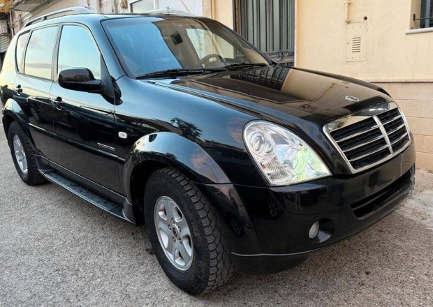 Ssangyong rextron 2007 megmaradt alkatrészei eladók