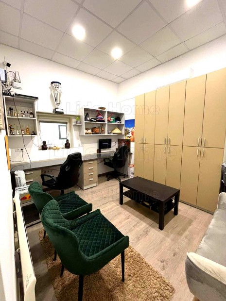 Stabil hozam� ipari�zleti ingatlan V�rpalot�n  b�rl�vel,