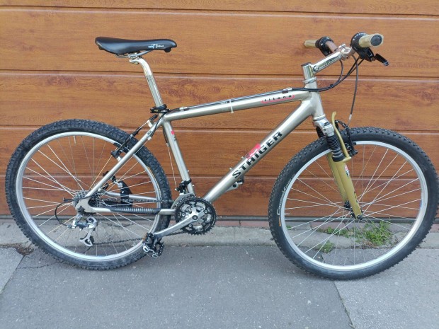 Staiger aluvázas mtb kerékpár minőségi alkatrészekkel