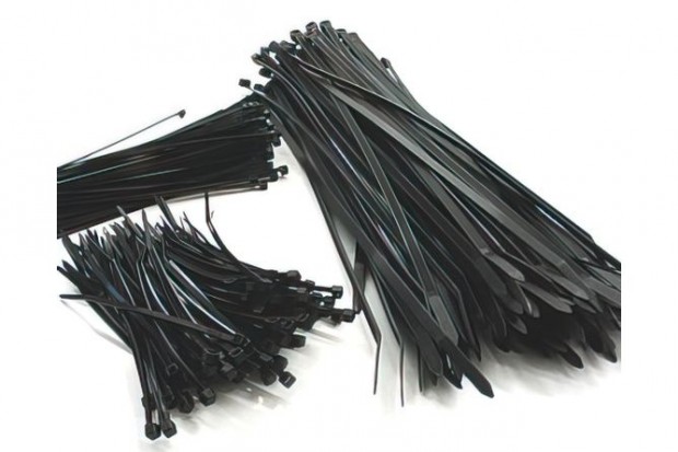 Standard Parts 250 x 4,8 mm k�belk�tegel� (100 db)