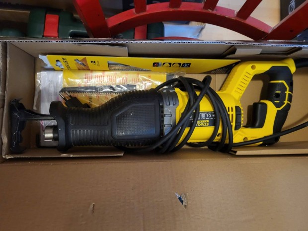 Stanley Fatmax Orrf�r�sz (FME360)