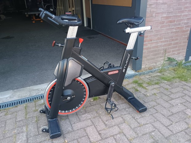 Star Trac Studio 5 spinning kerékpár