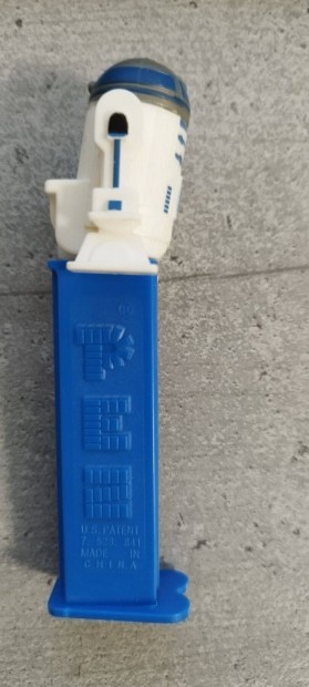 Star Wars R2-D2 Pez cukorkatart