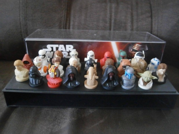 Star Wars nyomda 25 figurval