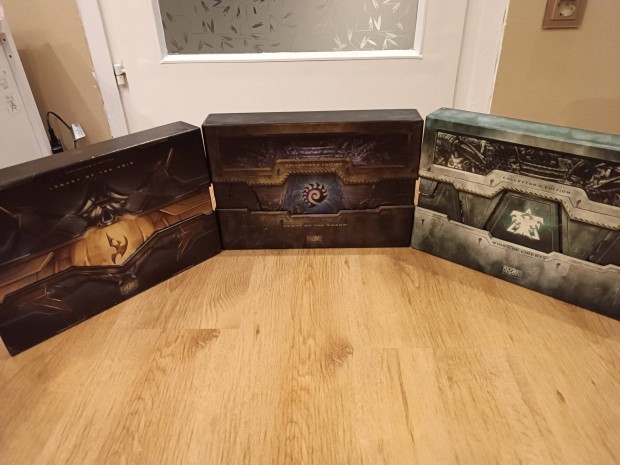 Starcraft 2 Collector Edition gy�jt�i