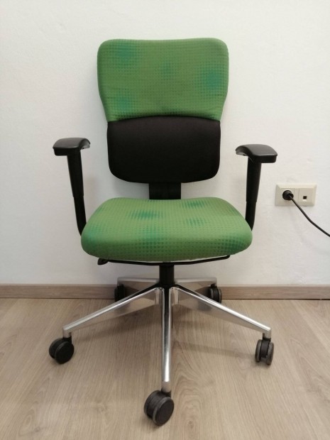 Steelcase Let's B prmium irodai szk - zld