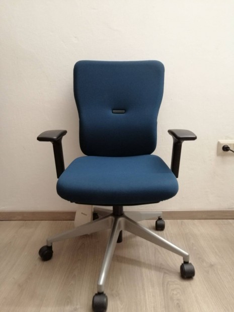 Steelcase Let's B v2 prmium irodai szk