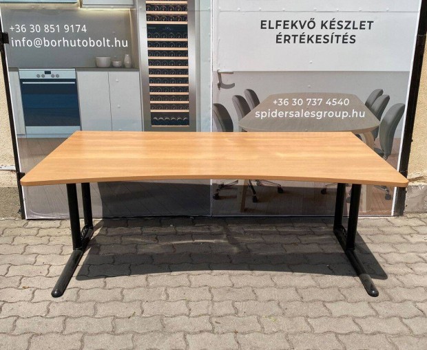 Steelcase rasztal, szmtgpasztal,bkk szn, 180x90 cm - hasznlt