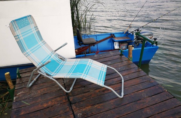 Stég, úszóstég és vízparti tábor, etetett hely a Tisza-tavon!