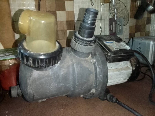 Steinbach medence szivatty 250 watt hibtlan mkdssel 