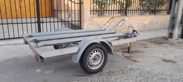 Stema motorsz�llito ut�nfuto