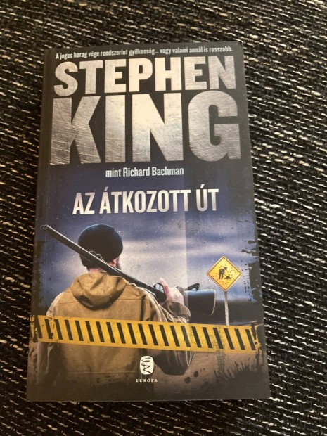 Stephen King Az tkozott t