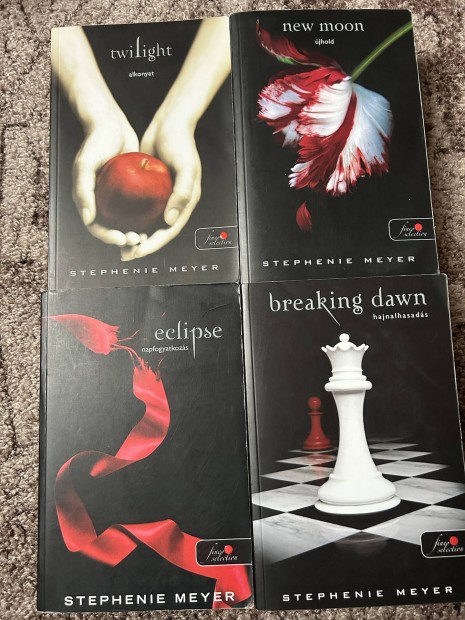 Stephenie Meyer: Twilight saga 1-4.