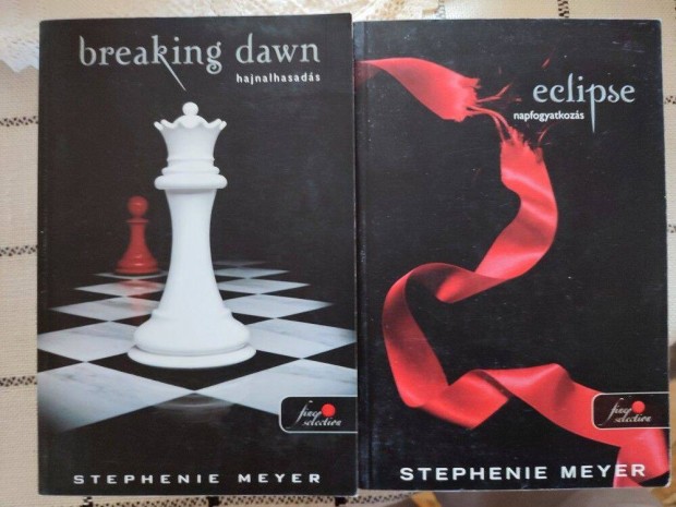 Stephenie Meyer ktetek 2 egytt 5000-rt Breaking dawn Eclipse