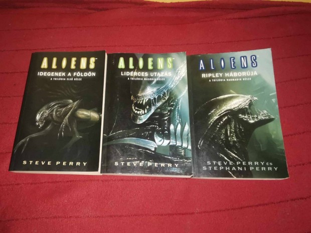 Steve Perry: Aliens 1-3