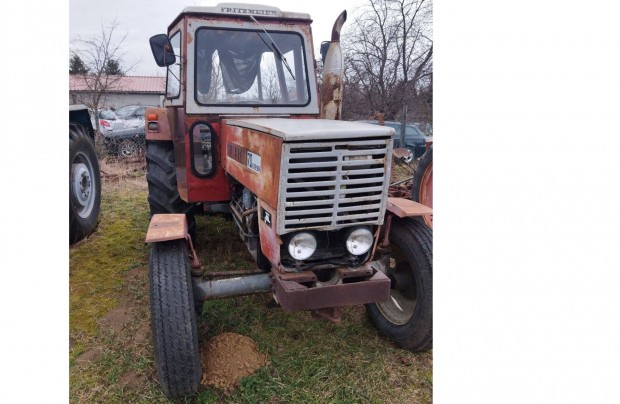 Steyer 70-es traktor elad