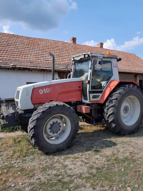 Steyer traktor elad