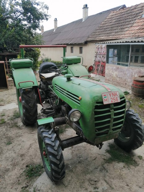 Steyr190 Traktor elad 