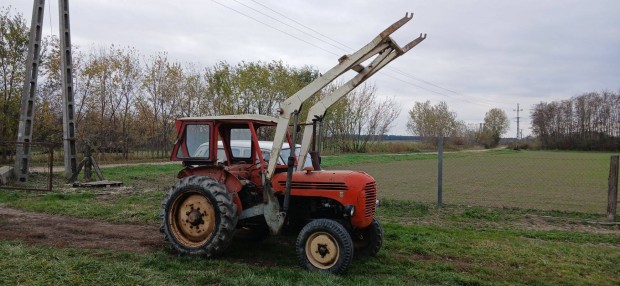 Steyr 190 traktor homlokrakodval!