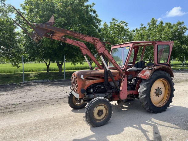 Steyr 288 traktor homlokrakodval