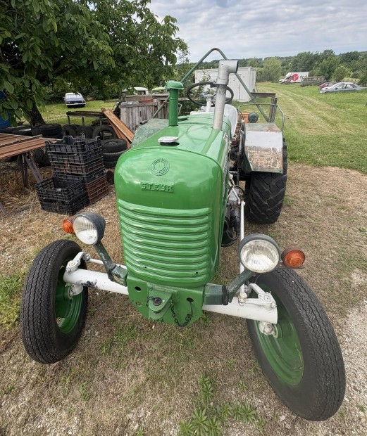 Steyr T80 traktor