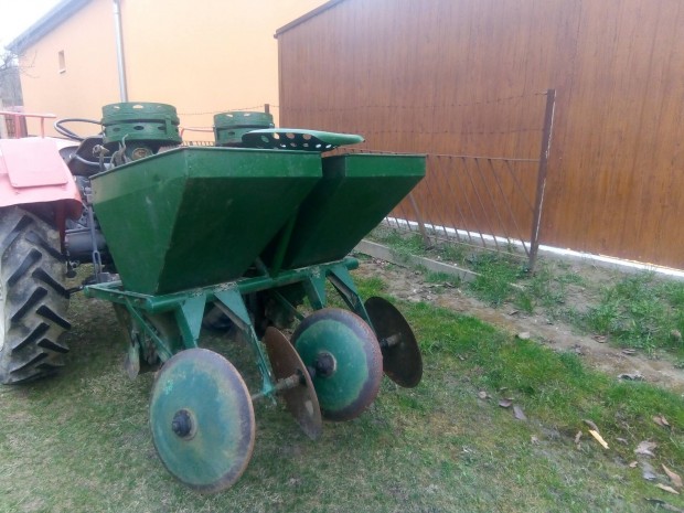 Steyr traktor 188, krumpli ltet 