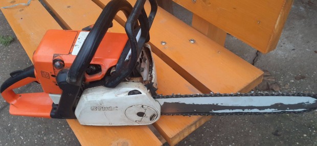 Stihl 023 C elad