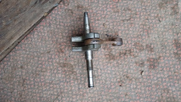 Stihl 028 lncfrsz ftengely 