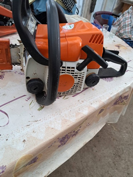 Stihl 180 kpeken lthat llapotban.