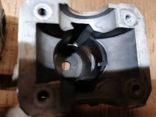 Stihl, Husqvarna láncfűrész, fűkasza alkatrész.
