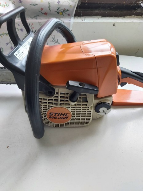 Stihl lncfrsz elad!