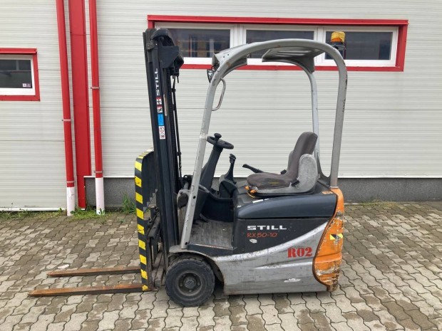 Still RX50-10 elektromos targonca hib�s �llapotban