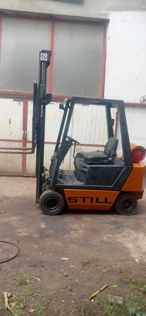 Still targonca, 4 m�ter emel�si magass�g