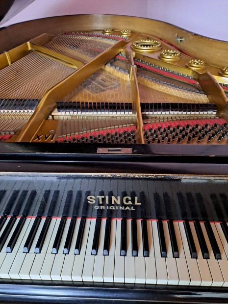Stingl original zongora 