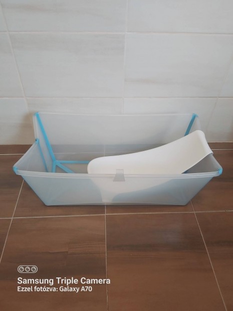 Stokke Flexi összecsukható kád és betét