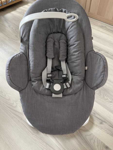 Stokke Steps Bouncer baba pihenszk