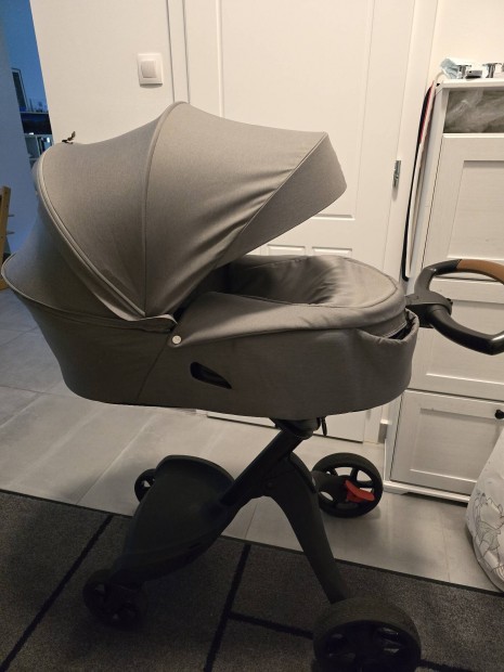 Stokke Xplory X babakocsi