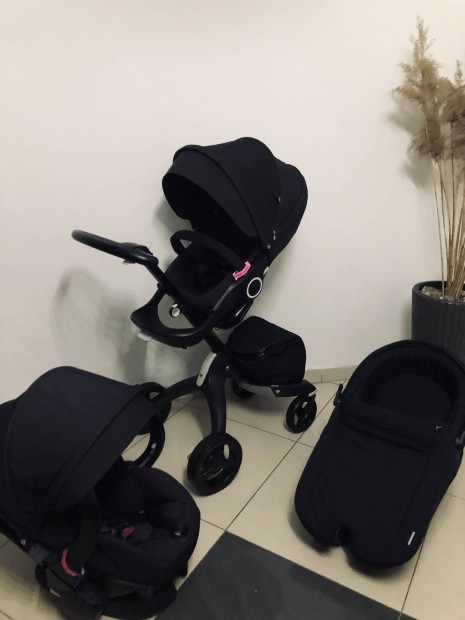 Stokke Xplory v4 Limitlt fekete