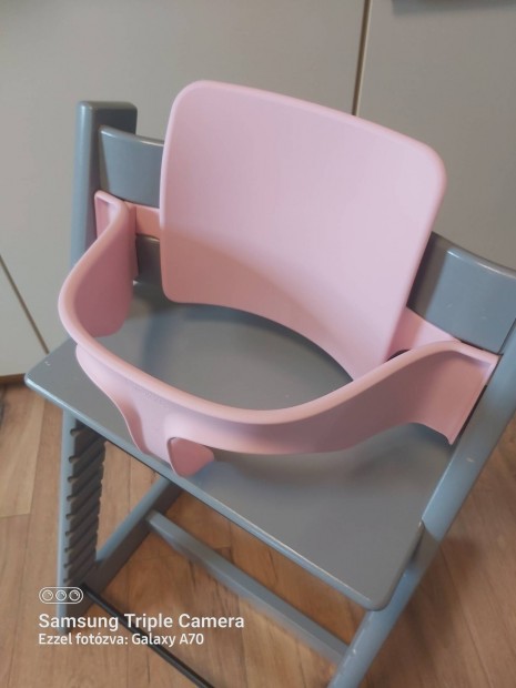 Stokke etetőszék Babyset és Tálca