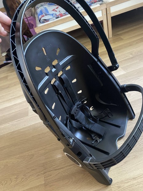 Stokke fekete manyag ls