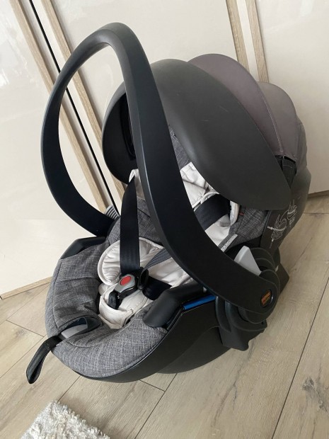 Stokke izi Go x1 babahordoz 