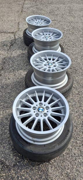 Styling 32 gyri ktszles BMW felnik