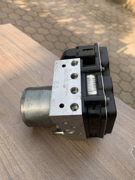 Subaru ABS kocka