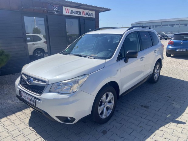 Subaru Forester 2.0 D Active Navi.Kamera.4x4