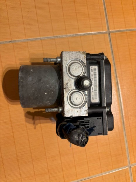 Subaru Impreza III ABS kocka 0265951130