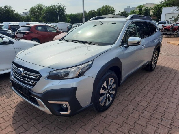 Subaru Outback 2.5 Platinum CVT 8 v garancival!