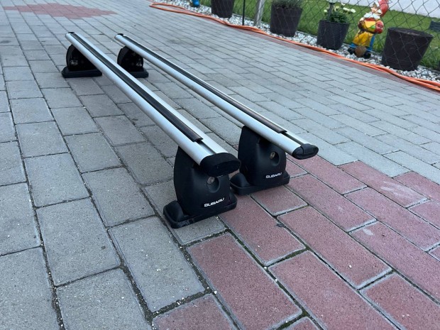 Subaru gyári tetőcsomagtartó fixpontos csavaros felfogatás