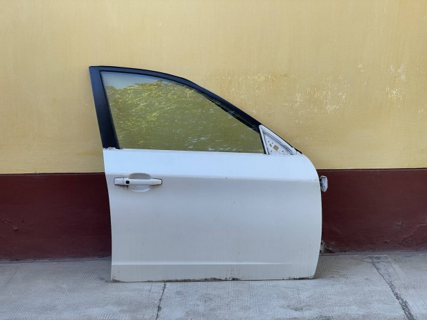 Subaru impreza GH jobb els ajt